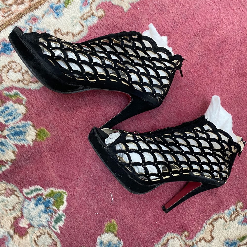 Super Cute Lasercut Black Booties